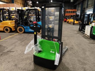 Stacker com condutor a pé Hangcha CDD12-AMC2-Li