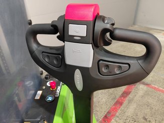 Stacker com condutor a pé Hangcha CDD12-AMC2-Li - 10