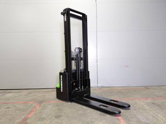 Stacker com condutor a pé Hangcha CDD12-AMC2-Li