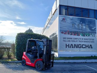 Empilhador de contrapeso 4 rodas Hangcha XF25D-2 (CPCD25-X2H7F1)