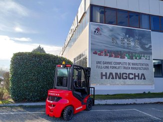 Empilhador de contrapeso 4 rodas Hangcha XF25D-2 (CPCD25-X2H7F1)