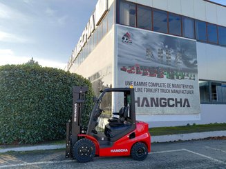 Empilhador de contrapeso 4 rodas Hangcha XF25D-2 (CPCD25-X2H7F1)