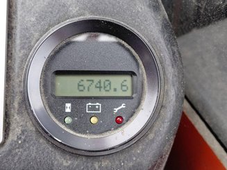 Empilhador retráctil de 4 direcções AMLIFT 40-15/55