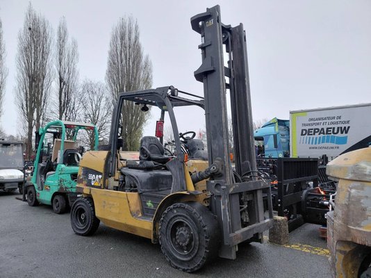 Empilhador de contrapeso 4 rodas Caterpillar DP55NT MC - 1