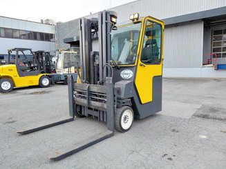 Empilhador retráctil de 4 direcções Combilift C4000