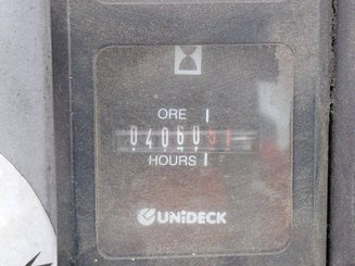 Empilhador retráctil de 4 direcções Combilift C4000 - 18