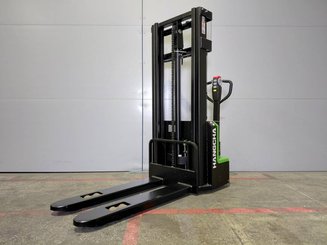 Stacker com condutor a pé Hangcha CDD15-A2MC2-ISZ