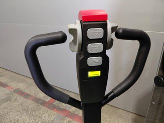 Stacker com condutor a pé Hangcha CDD15-A2MC2-ISZ