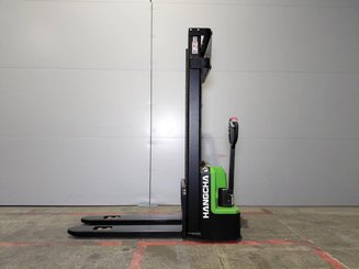 Stacker com condutor a pé Hangcha CDD15-A2MC2-ISZ