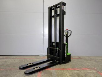 Stacker com condutor a pé Hangcha CDD15-A2MC2-ISZ