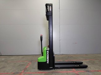 Stacker com condutor a pé Hangcha CDD15-A2MC2-ISZ